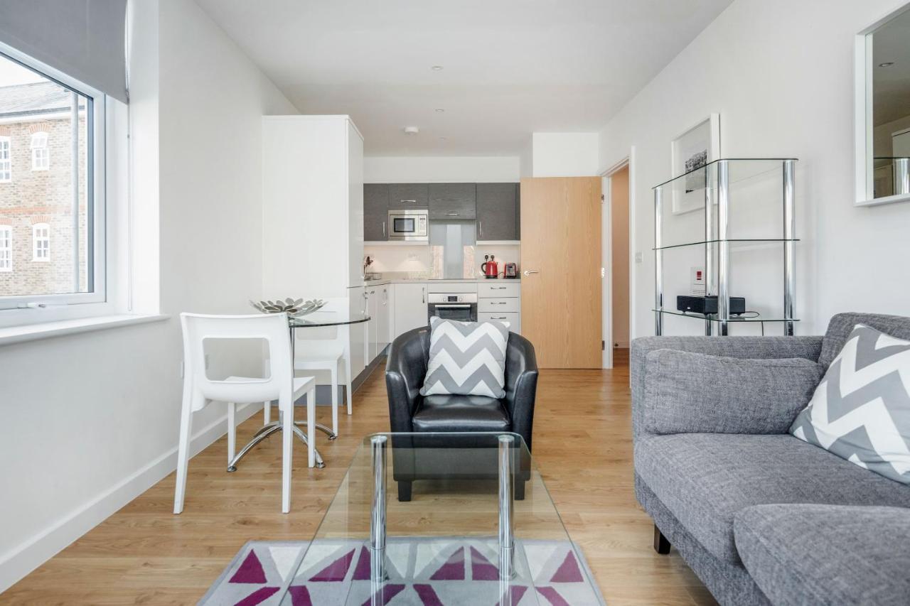 לת'רהד Roomspace Serviced Apartments - Swan House מראה חיצוני תמונה
